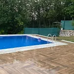 Kocaeli'nde Koerfez Manzarali Dogayla Basbasa Tatil