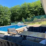 Kocaeli'nde Koerfez Manzarali Dogayla Basbasa Tatil 别墅