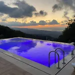 Kocaeli'nde Koerfez Manzarali Dogayla Basbasa Tatil 别墅 *